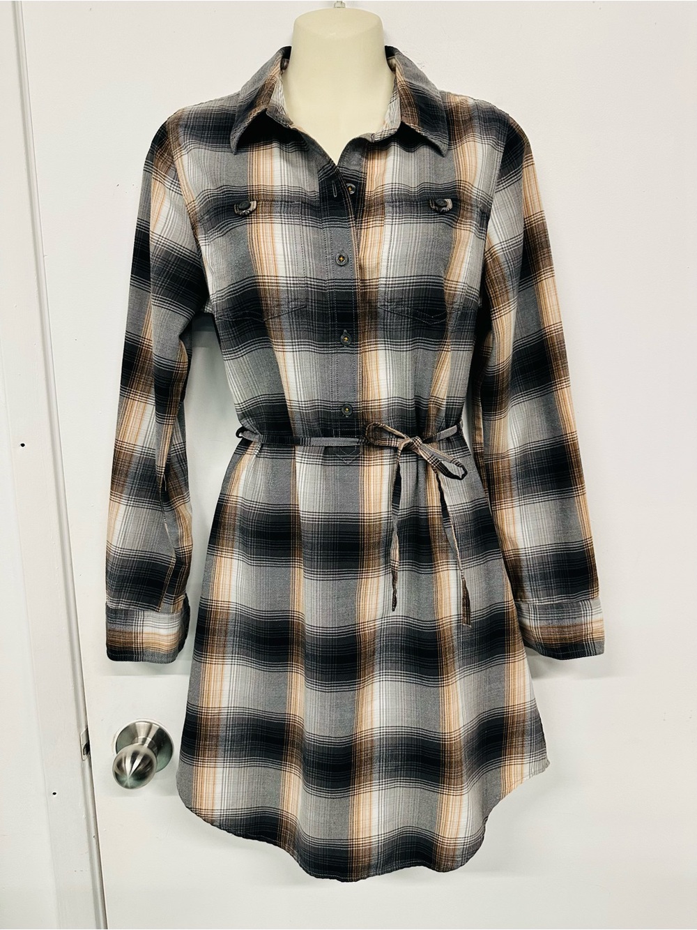 Patagonia Featherstone Triple rainbow Forge Grey Medium Belted Shirt dress - Picture 2 of 13
